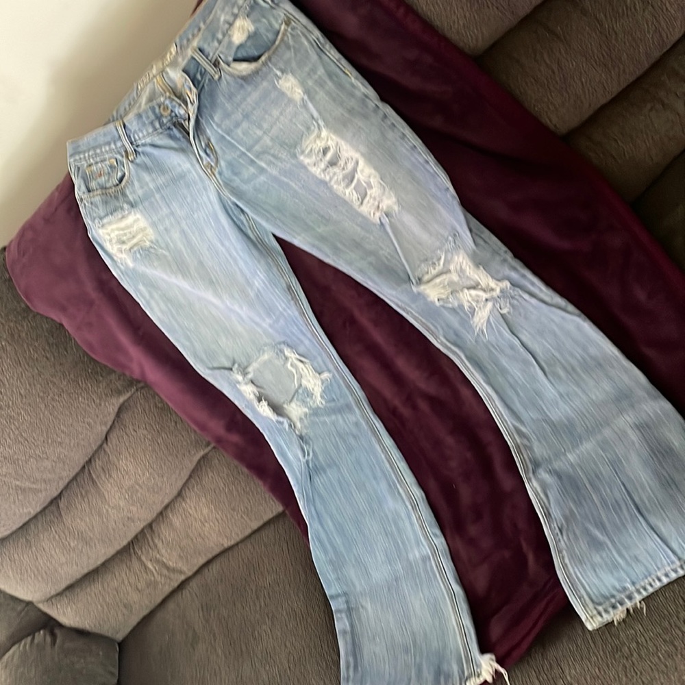 Hollister stressed jeans